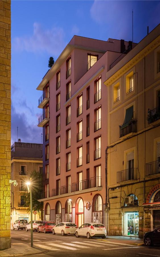 Tgna Reial 1 Apartamento