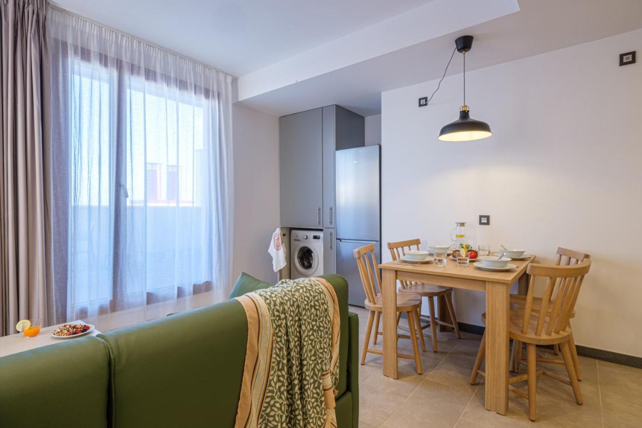 Tgna Reial 1 Apartamento