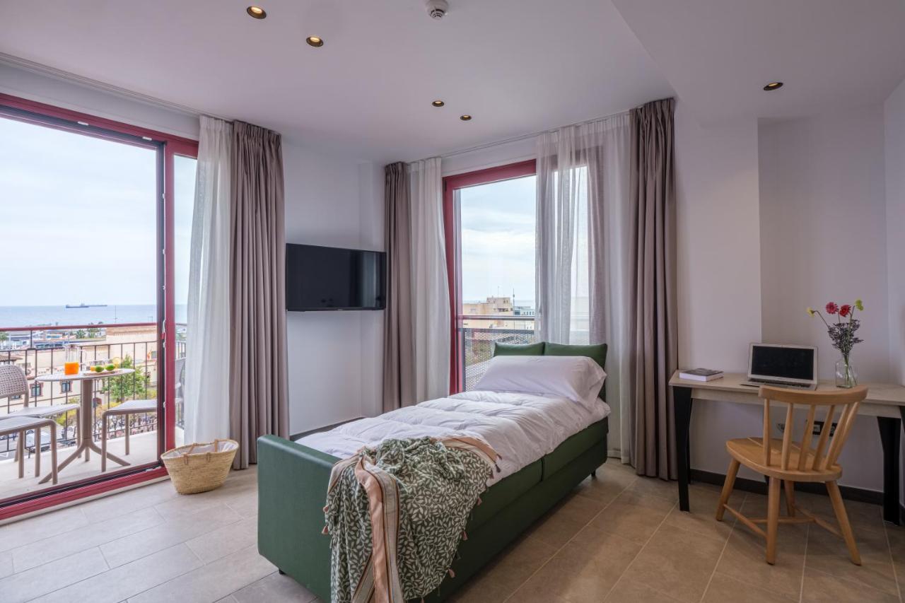 Tgna Reial 1 Apartamento *